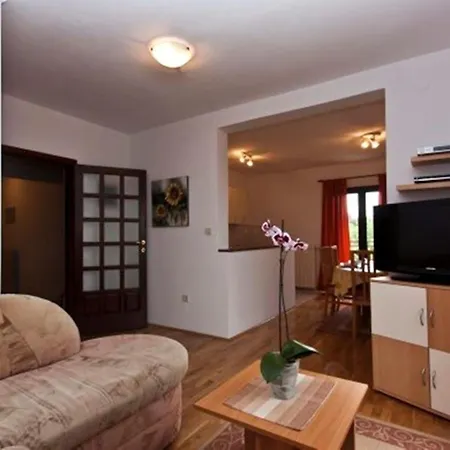 Vrancic By Interhome * Ρόβινι